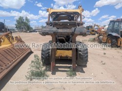 Minicargador-Caterpillar-272D-0384-3