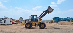 Payloader-Cat-It62g-0422-4