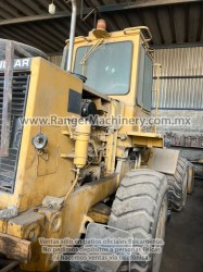 Payloader-Caterpillar-926E-1