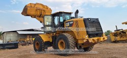 Payloader-Caterpillar-966m-0483-3