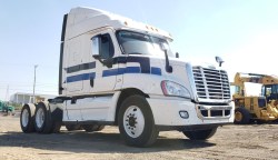 Tractocamion-Freightliner-cascadia-6992-11