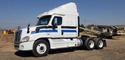Tractocamion-Freightliner-cascadia-6992-16