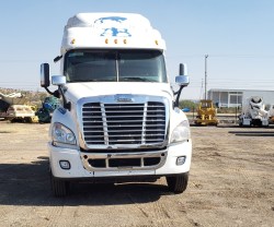 Tractocamion-Freightliner-cascadia-6992-2