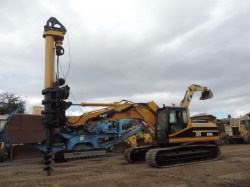 maquinaperforadoramontadasobreorugas-caterpillar-320BL-serie3641-1